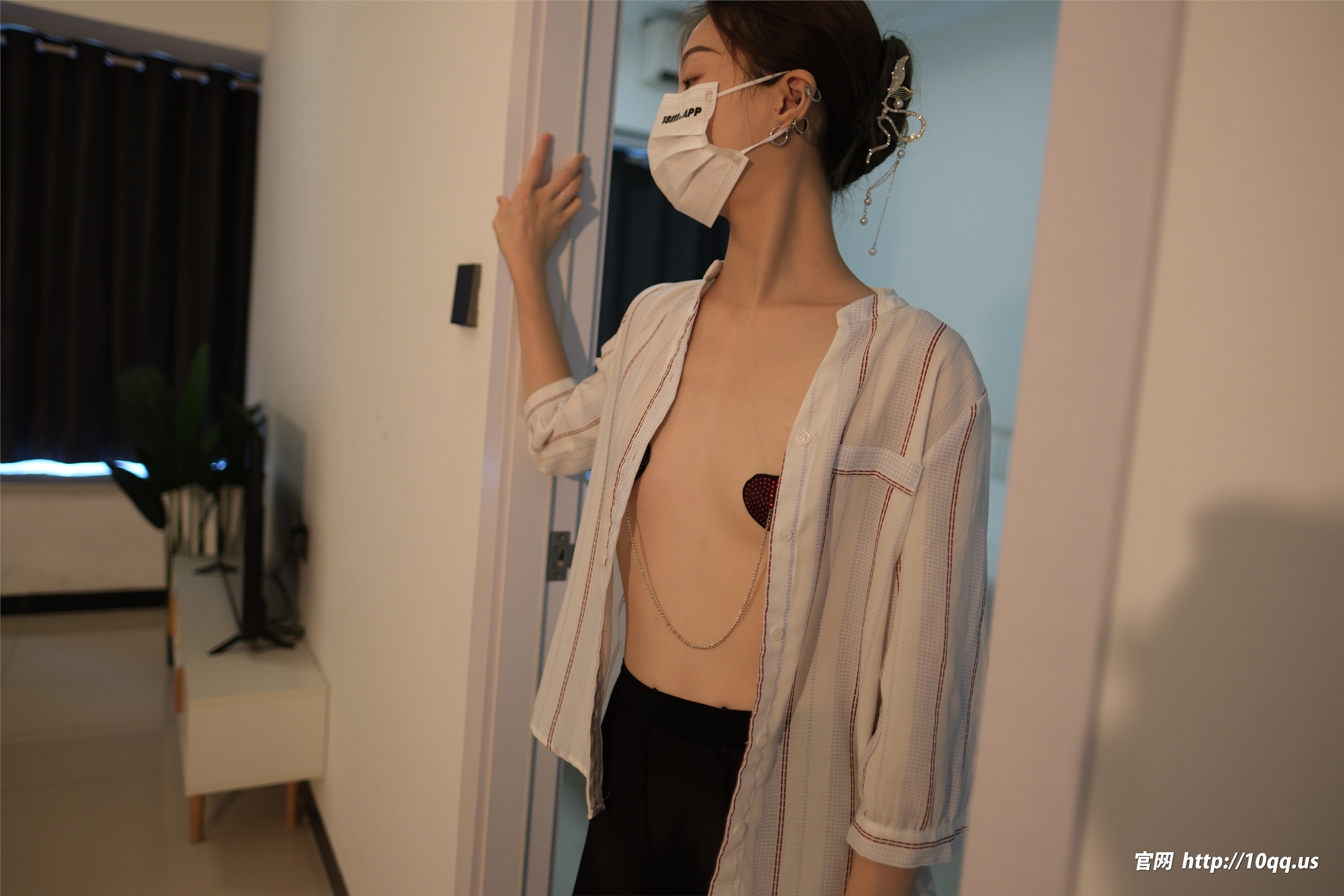 ROSI写真 口罩系列 2025.01.04 NO.3128